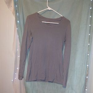 Long sleeve no boundaries grey shirt